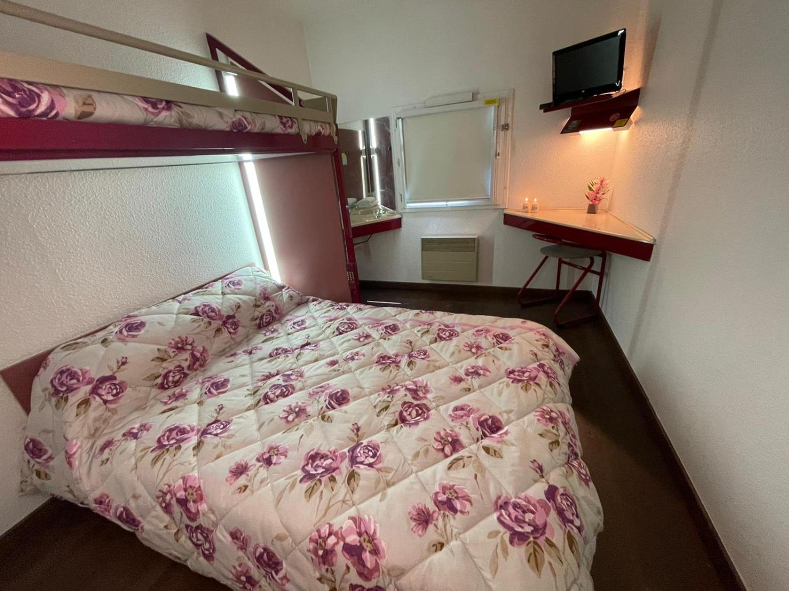 Paris Valence Hotel